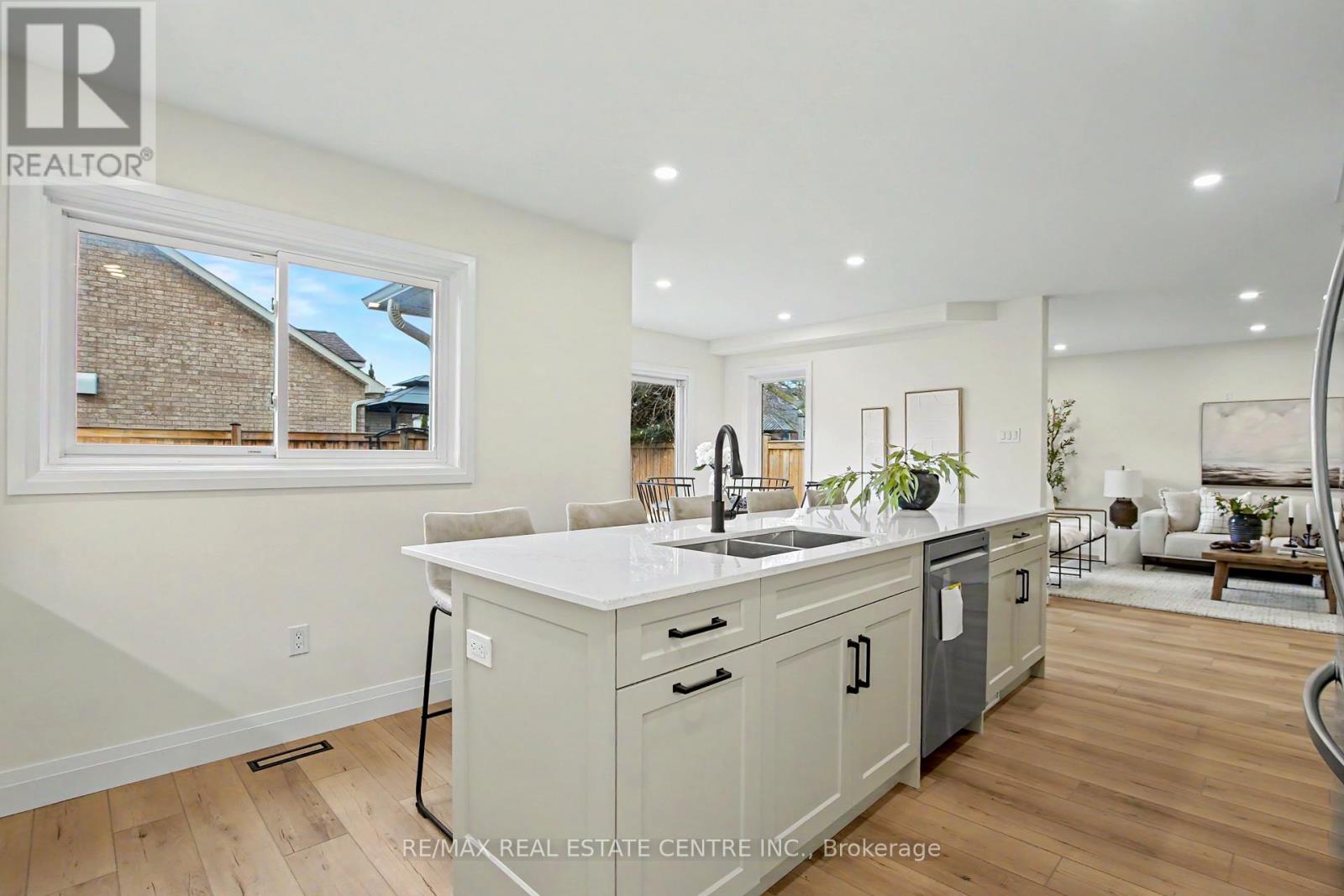 507 Grand Ridge Drive, Waterloo, Ontario  N1S 4Y9 - Photo 15 - X12934588