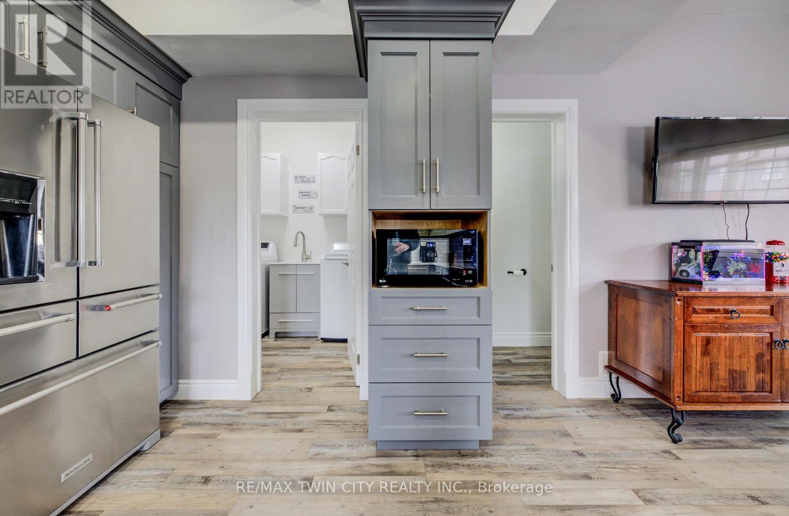 76 Baird Street, Blandford-Blenheim, Ontario  N0J 1B0 - Photo 8 - X12934596