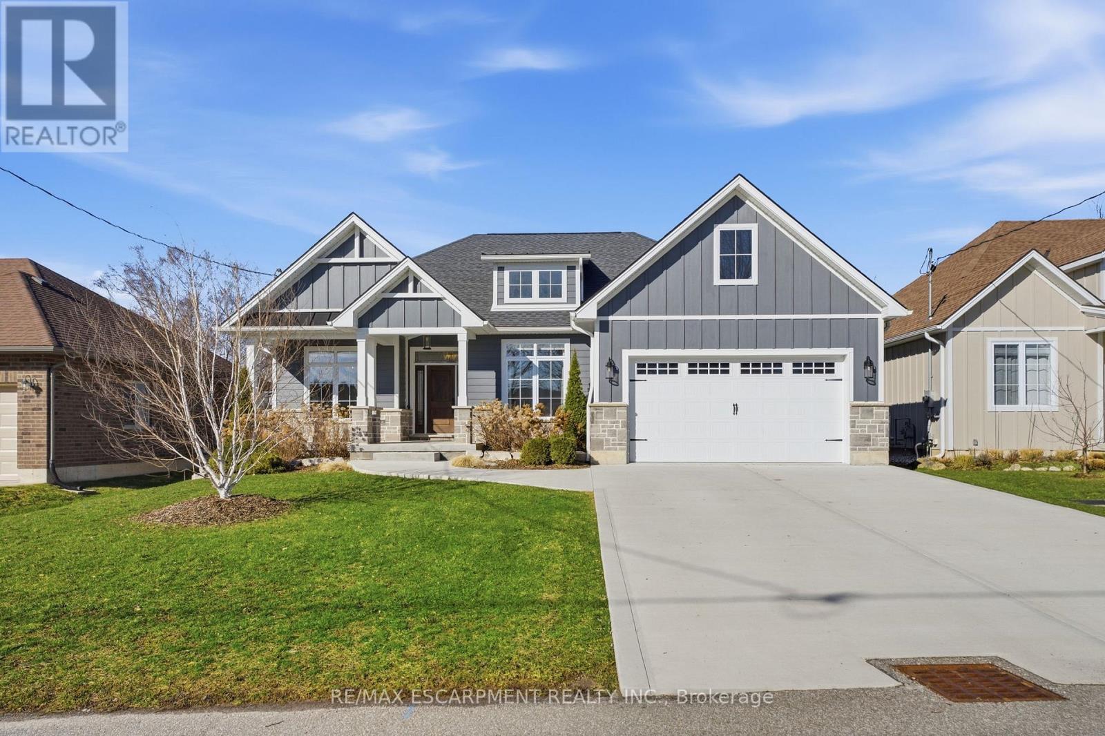 9 EAST STREET, Norfolk, Ontario