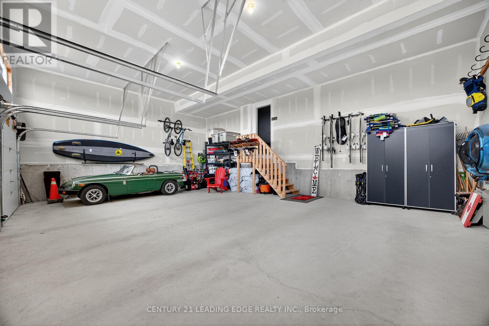 108 Goldie Court, Blue Mountains, Ontario  N0H 1J0 - Photo 40 - X12934604