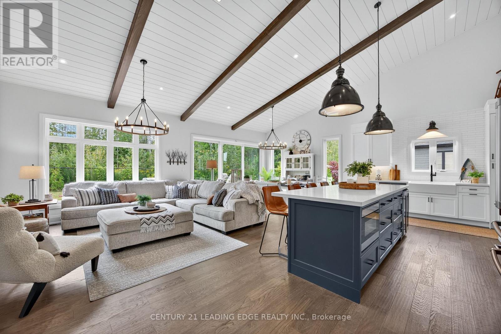 108 Goldie Court, Blue Mountains, Ontario  N0H 1J0 - Photo 5 - X12934604