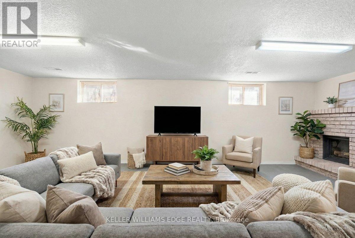 45 Juniper Drive, Hamilton, Ontario  L8E 4C7 - Photo 20 - X12934630