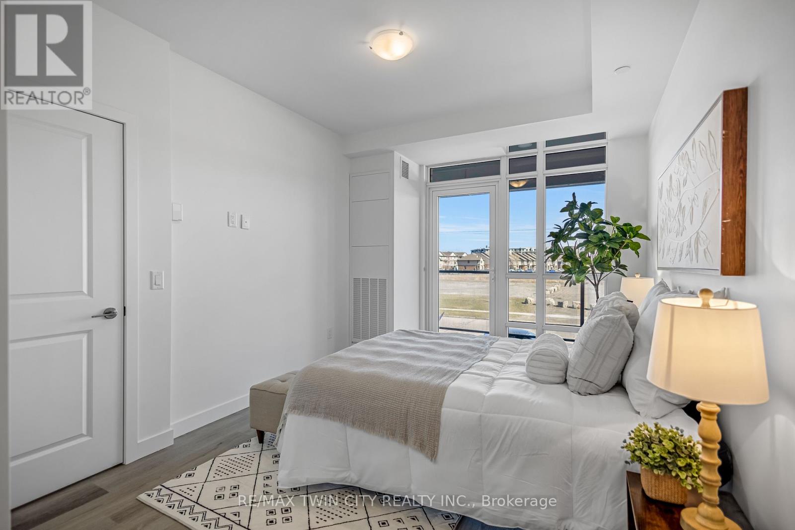 212 - 461 Green Road, Hamilton, Ontario  L8E 0L5 - Photo 14 - X12934676