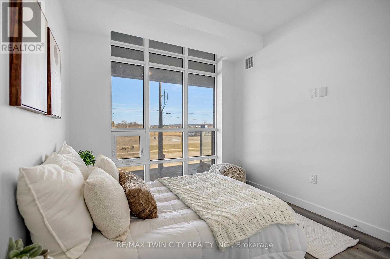 212 - 461 Green Road, Hamilton, Ontario  L8E 0L5 - Photo 19 - X12934676