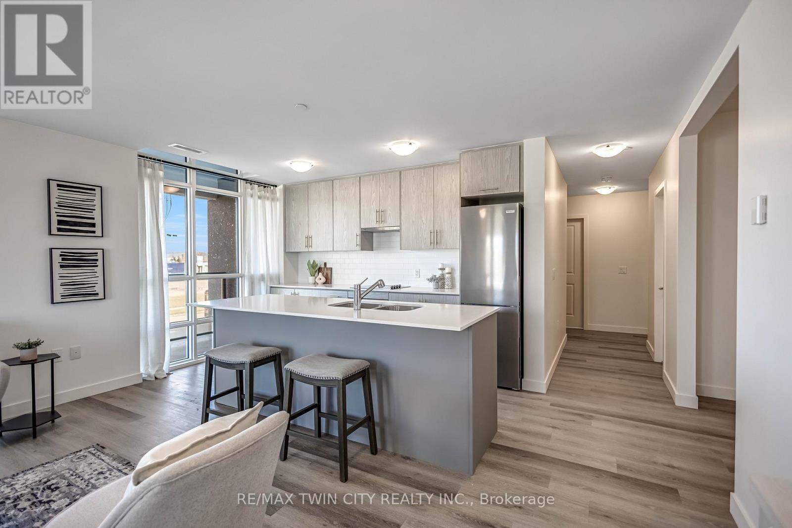 212 - 461 Green Road, Hamilton, Ontario  L8E 0L5 - Photo 5 - X12934676