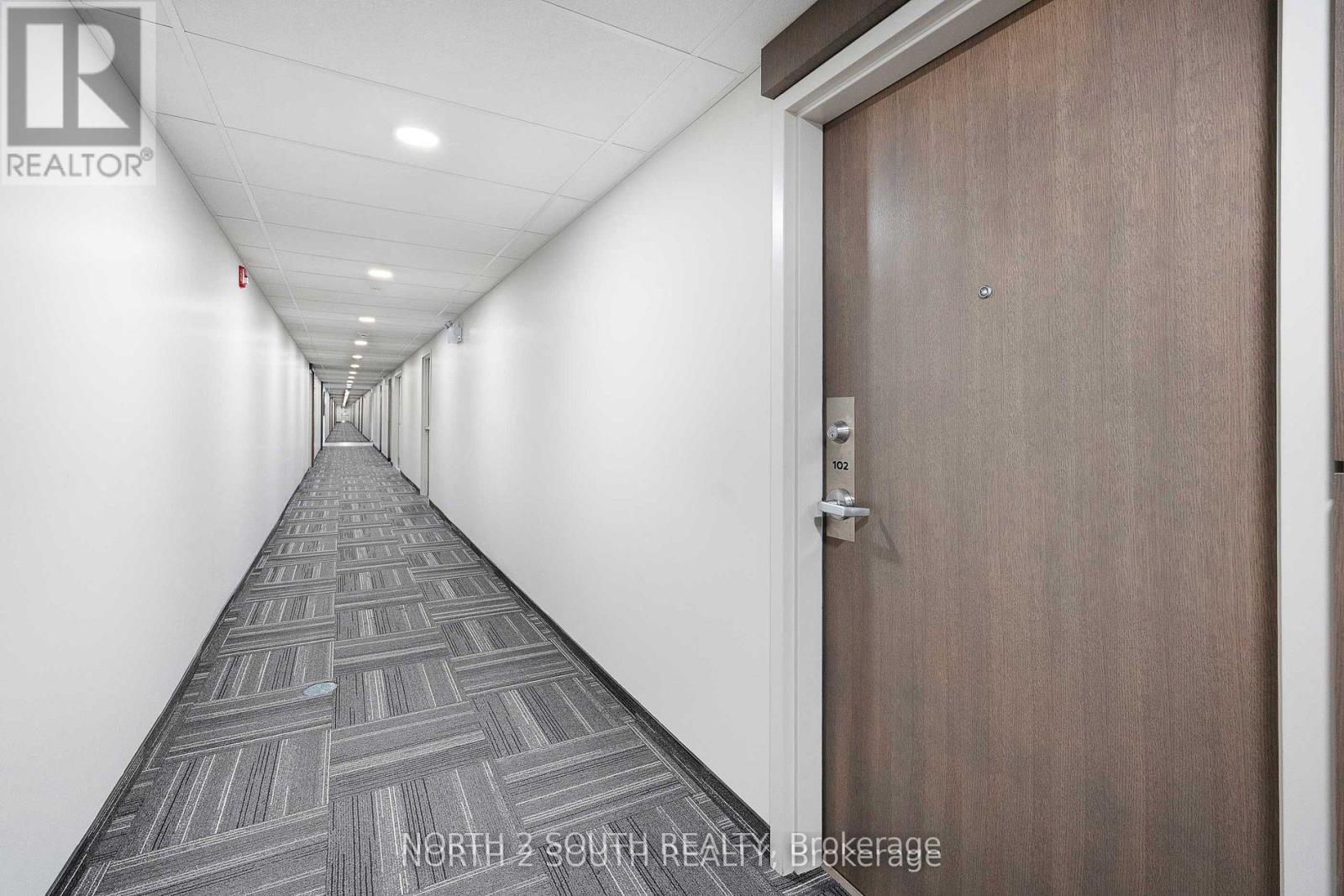 102 - 2550 Sandwich West Parkway, Windsor, Ontario  N9H 0A7 - Photo 3 - X12934706