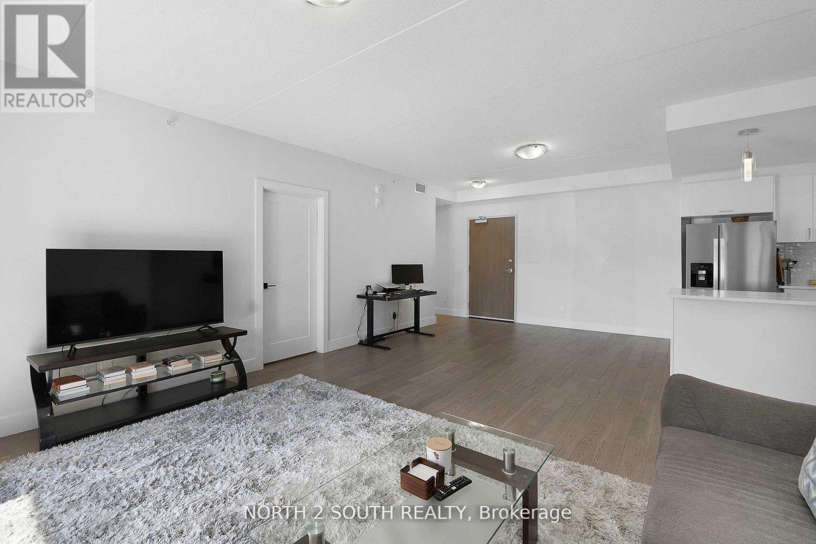 102 - 2550 Sandwich West Parkway, Windsor, Ontario  N9H 0A7 - Photo 8 - X12934706