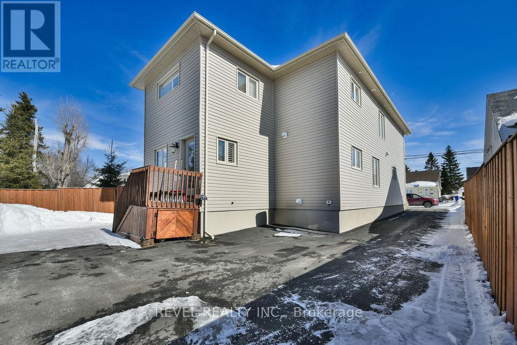 521 Pine Street N, Timmins, Ontario  P4N 6L9 - Photo 5 - T12880686