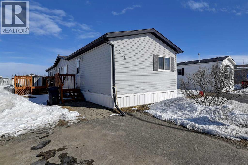 254, 10615 88 Street, Grande Prairie, Alberta  T8X 1P5 - Photo 2 - A2296118