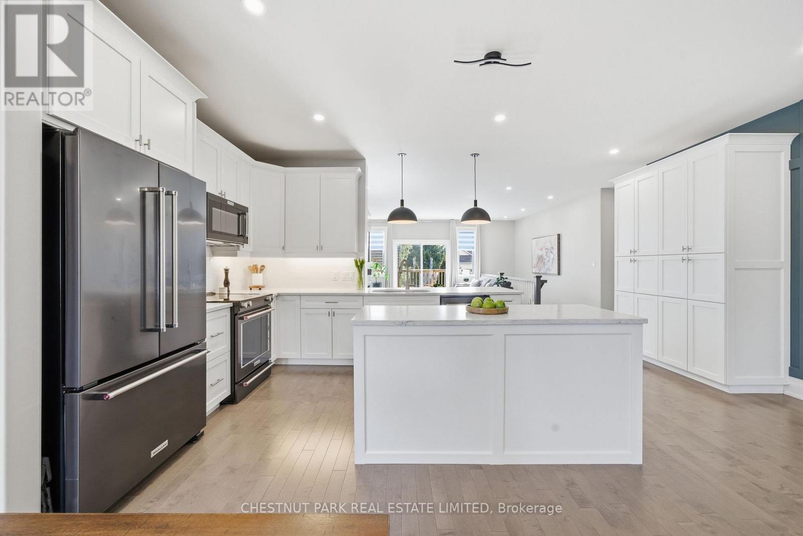 22 Curtis Street, Prince Edward County, Ontario  K0K 2T0 - Photo 11 - X12934756