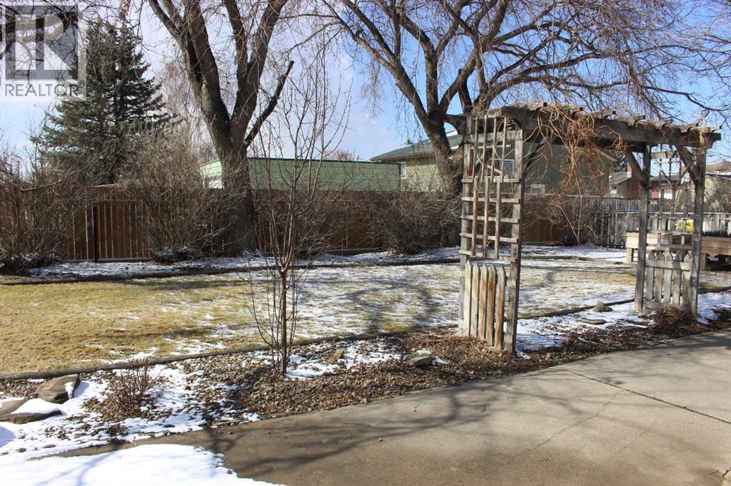 416 7th Street, Picture Butte, Alberta  T0K 1V0 - Photo 36 - A2296618