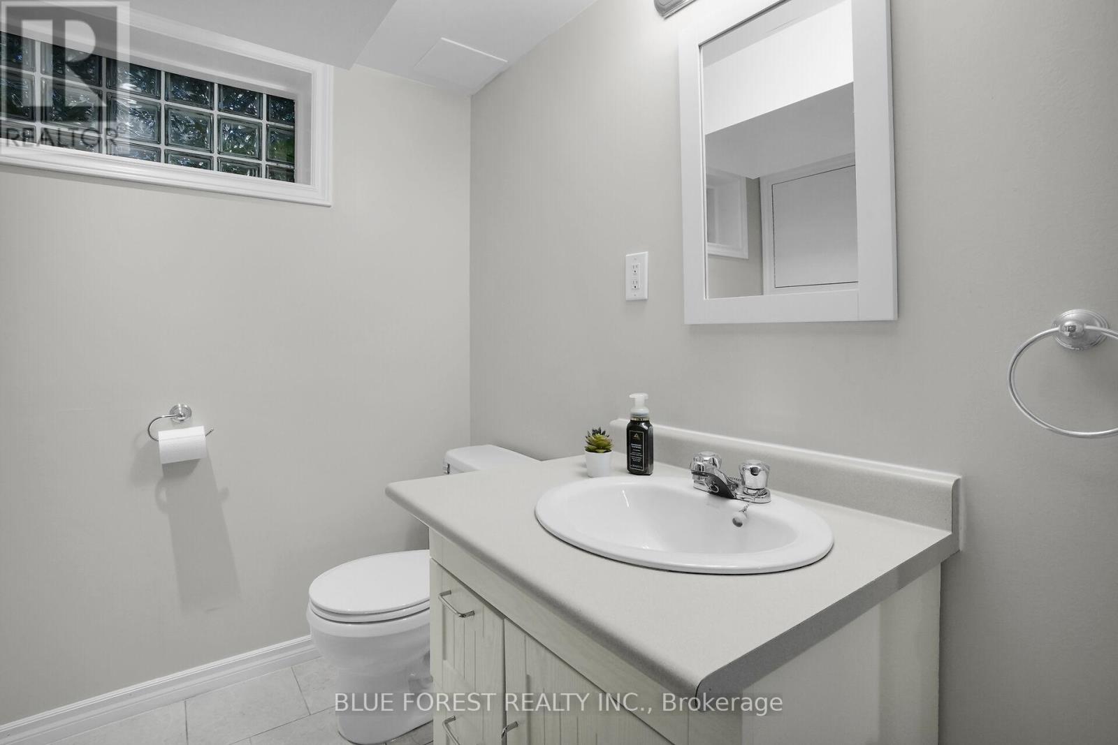 685 Strathmeyer Street, London East, Ontario  N5Y 3Z3 - Photo 26 - X12934764