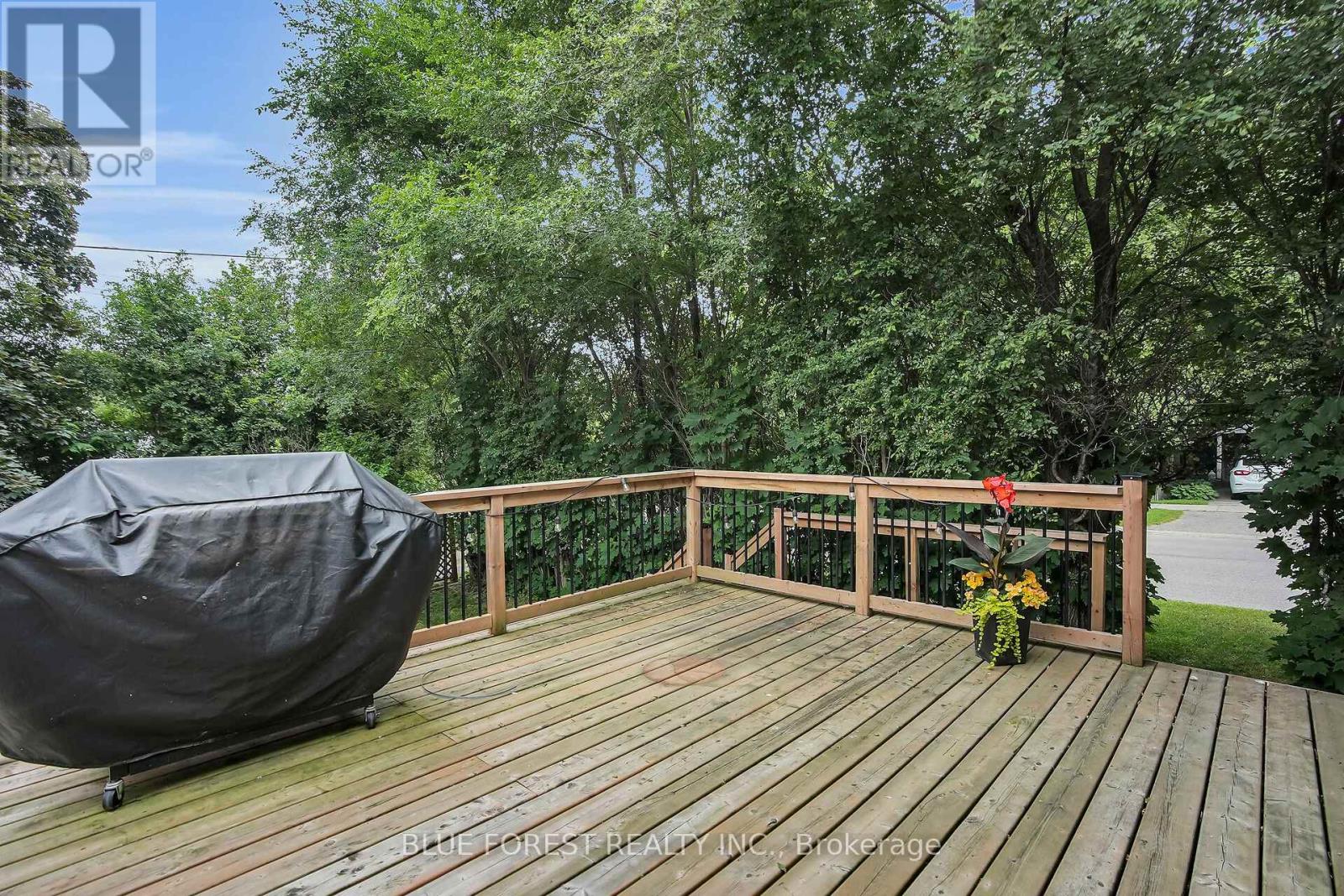 685 Strathmeyer Street, London East, Ontario  N5Y 3Z3 - Photo 30 - X12934764