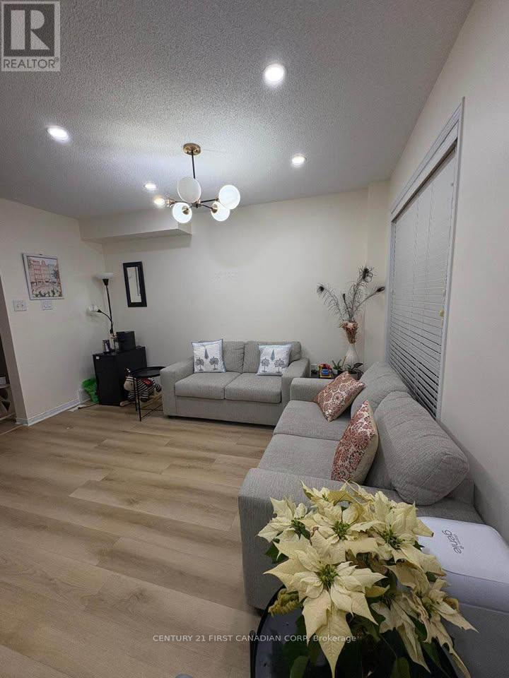 868 Marigold Street, London North, Ontario  N5X 4G8 - Photo 5 - X12934790