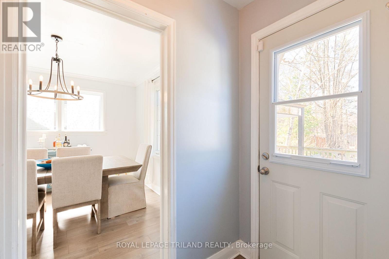 417 Byron Boulevard, London South, Ontario  N6K 2L6 - Photo 11 - X12934910