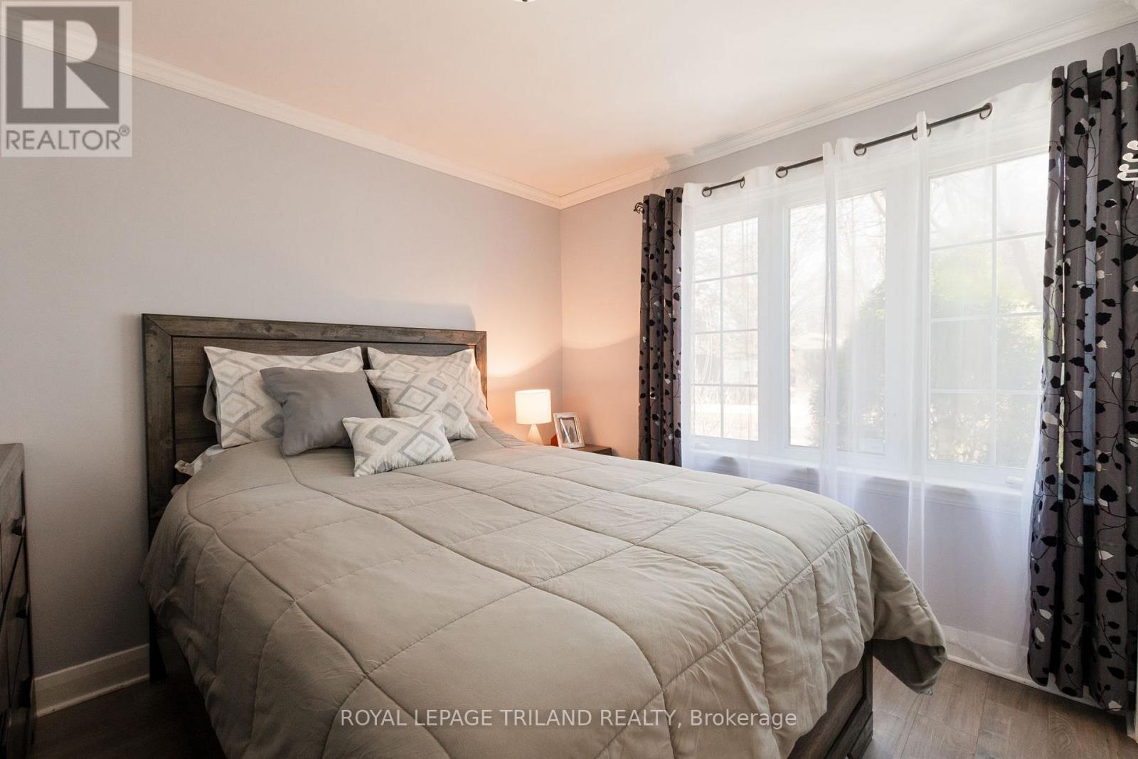 417 Byron Boulevard, London South, Ontario  N6K 2L6 - Photo 18 - X12934910