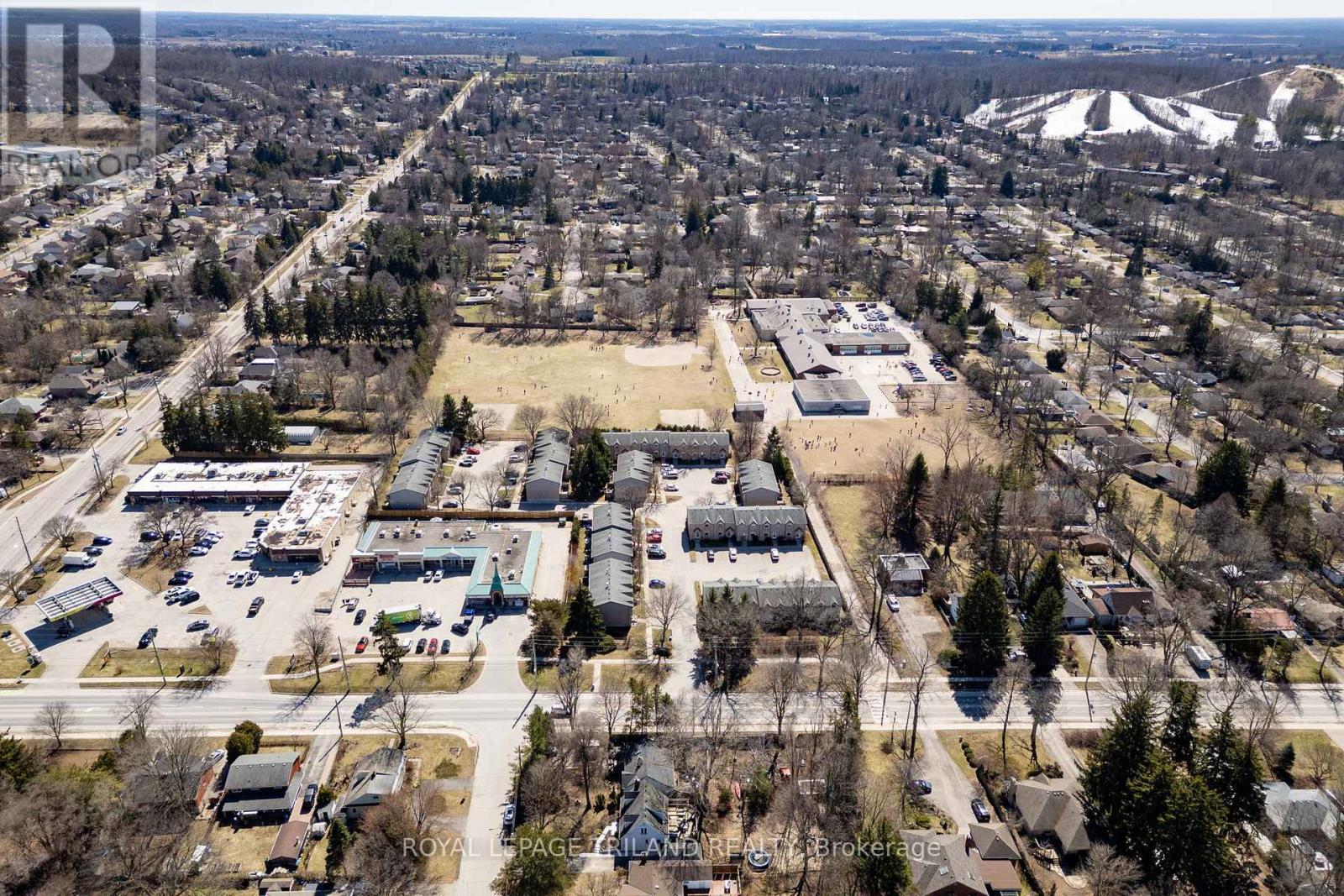 417 Byron Boulevard, London South, Ontario  N6K 2L6 - Photo 42 - X12934910