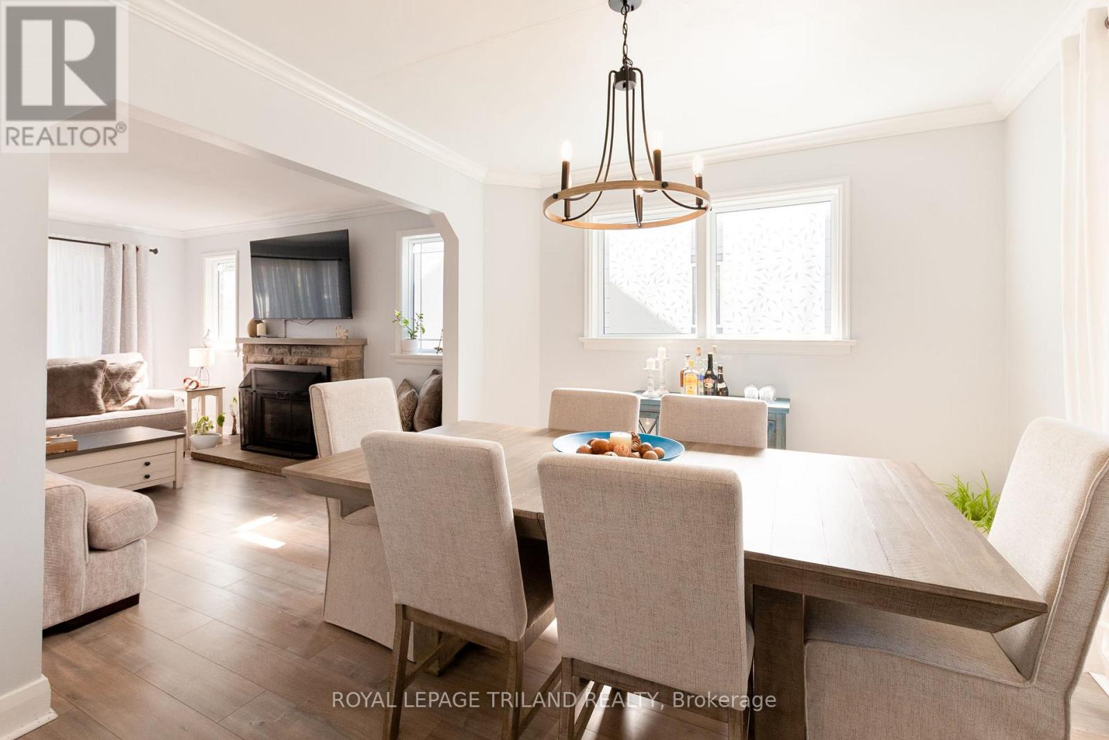 417 Byron Boulevard, London South, Ontario  N6K 2L6 - Photo 8 - X12934910