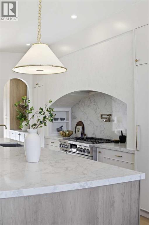 2023 27 Avenue Sw, Calgary, Alberta  T2T 1H6 - Photo 12 - A2296612