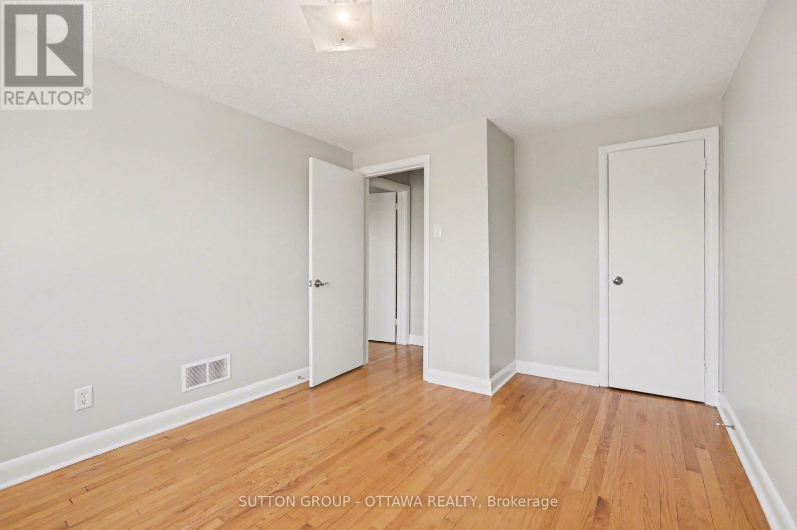 1071 Aldea Avenue, Ottawa, Ontario K1H 8B8 - Photo 25 - X12934792