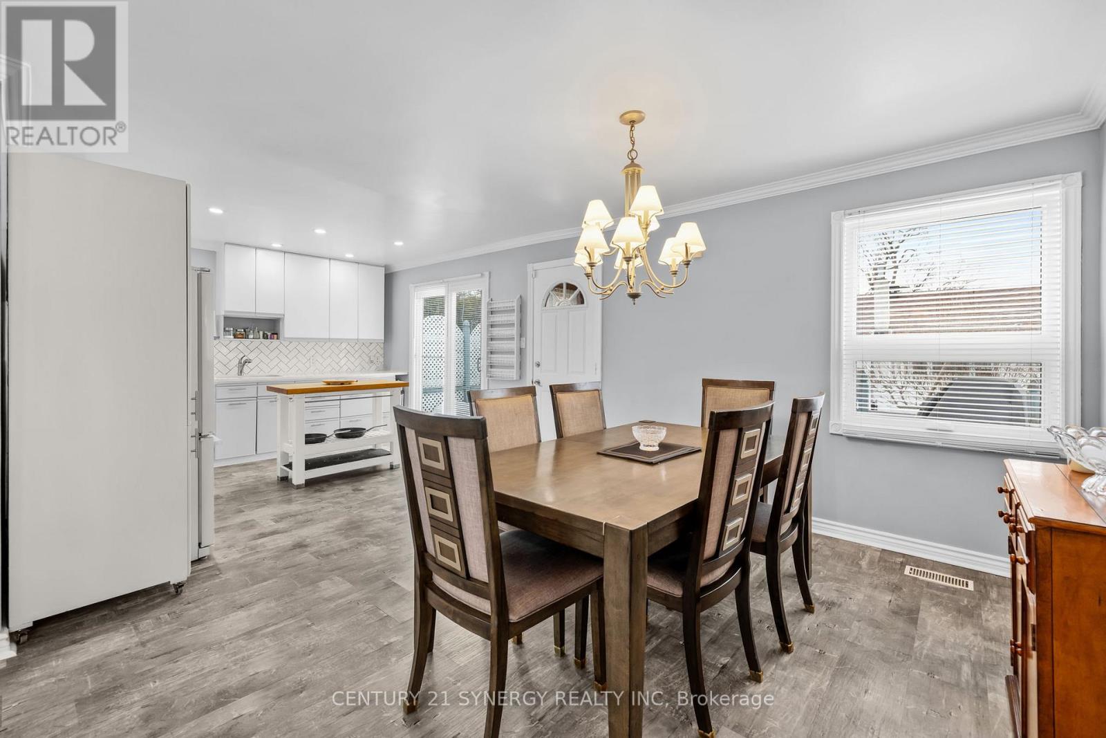 404 Dieppe Street, Ottawa, Ontario  K1L 6V4 - Photo 11 - X12934828