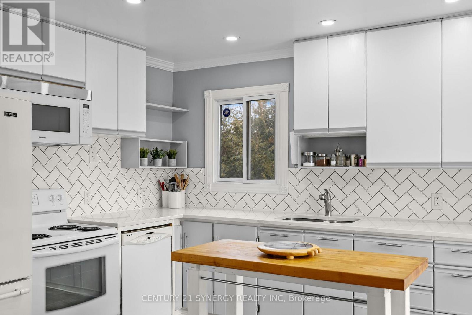 404 Dieppe Street, Ottawa, Ontario  K1L 6V4 - Photo 8 - X12934828