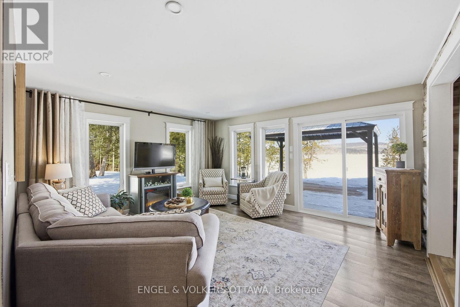 106 Whites Beach Trail, Whitewater Region, Ontario  K0J 2L0 - Photo 20 - X12934898