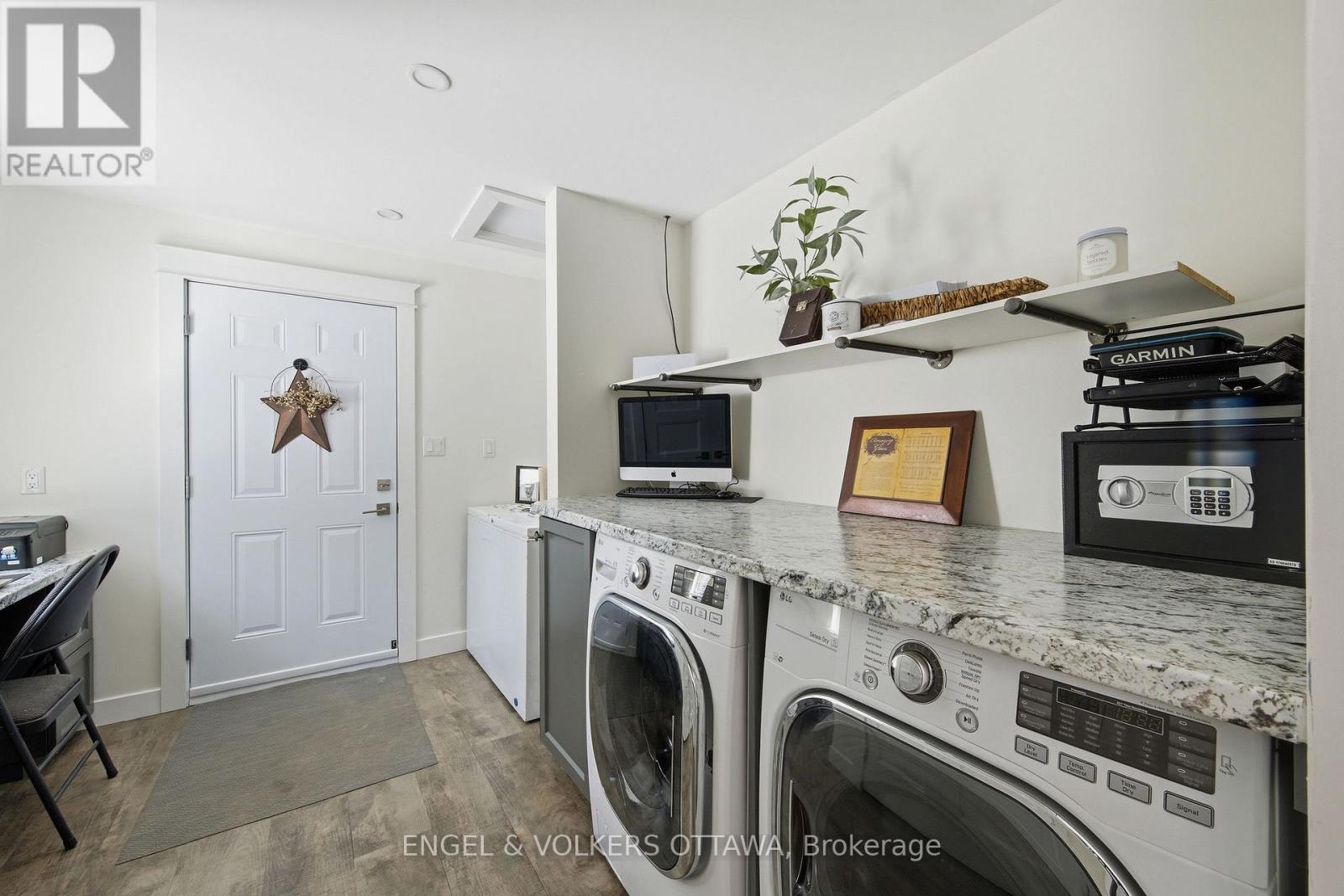 106 Whites Beach Trail, Whitewater Region, Ontario  K0J 2L0 - Photo 27 - X12934898