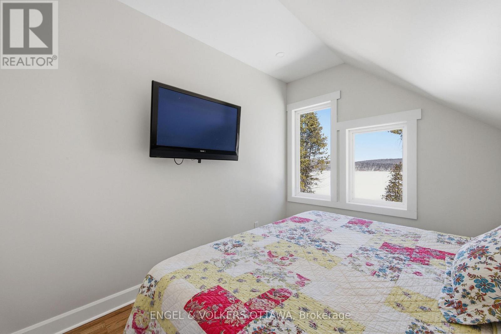 106 Whites Beach Trail, Whitewater Region, Ontario  K0J 2L0 - Photo 29 - X12934898