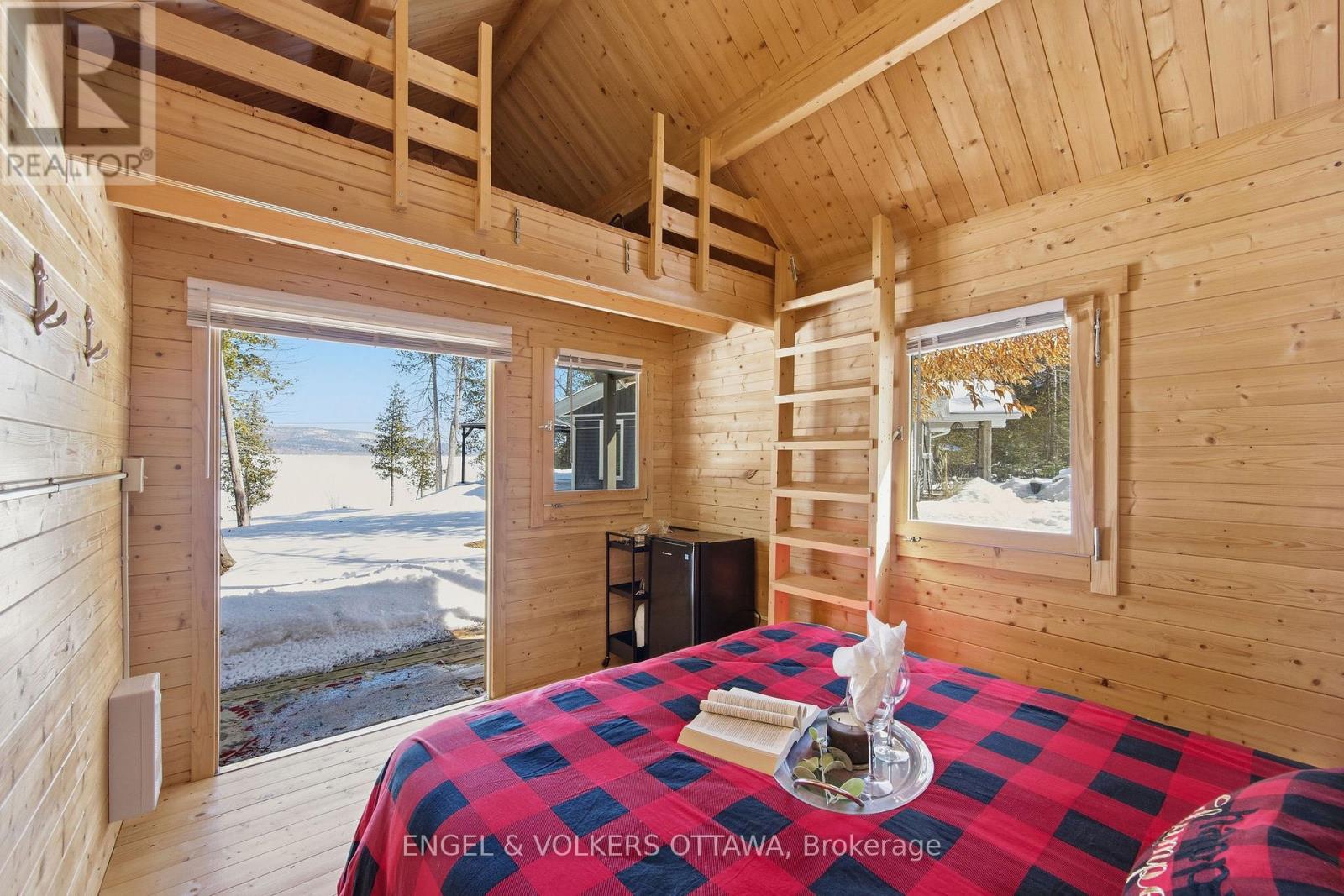 106 Whites Beach Trail, Whitewater Region, Ontario  K0J 2L0 - Photo 37 - X12934898