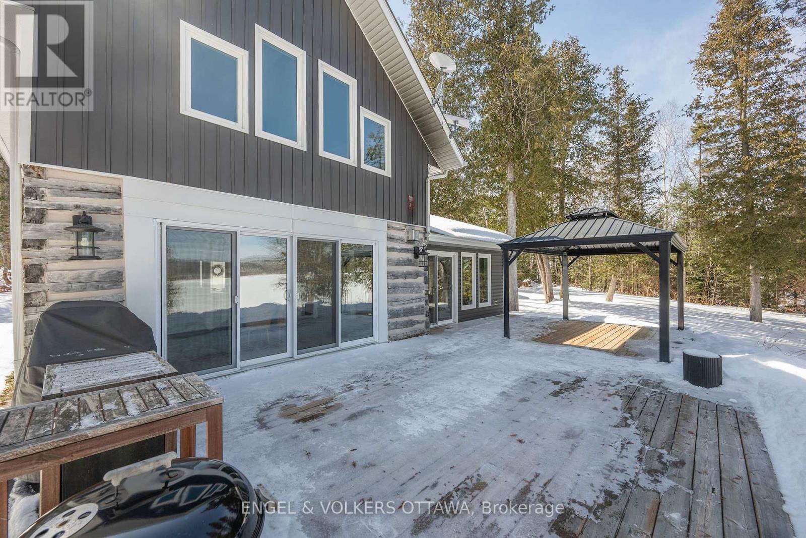 106 Whites Beach Trail, Whitewater Region, Ontario  K0J 2L0 - Photo 44 - X12934898