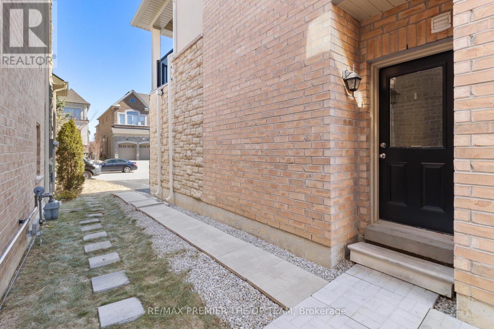 30 Bannockburn Drive, Vaughan, Ontario L4H 4P8 - Photo 47 - N12930428