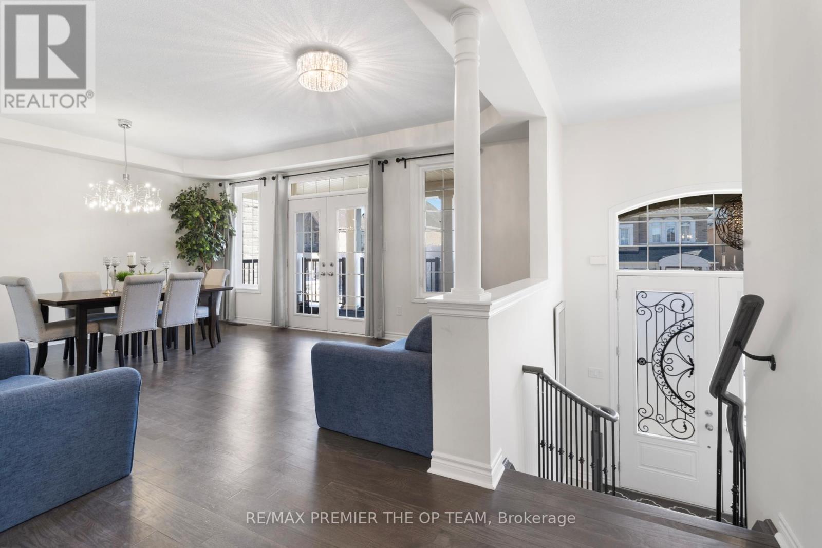 30 Bannockburn Drive, Vaughan, Ontario L4H 4P8 - Photo 6 - N12930428