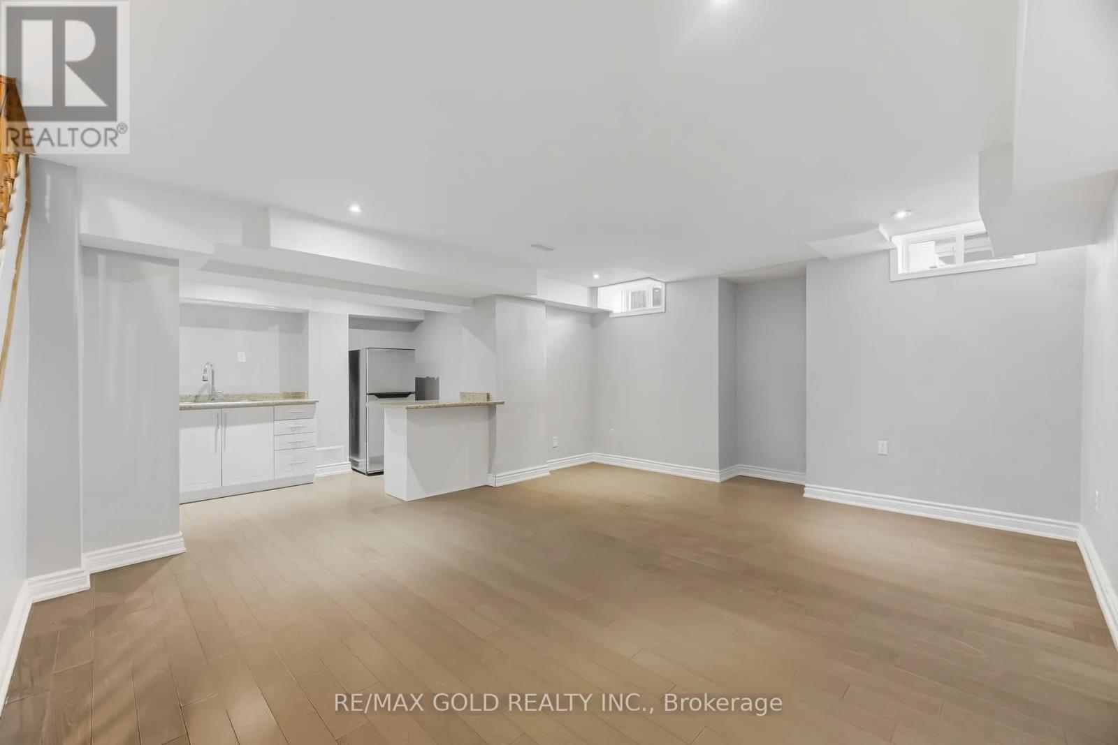 152 Father Tobin Road, Brampton (Sandringham-Wellington), Ontario  L6R 0E3 - Photo 31 - W12929510