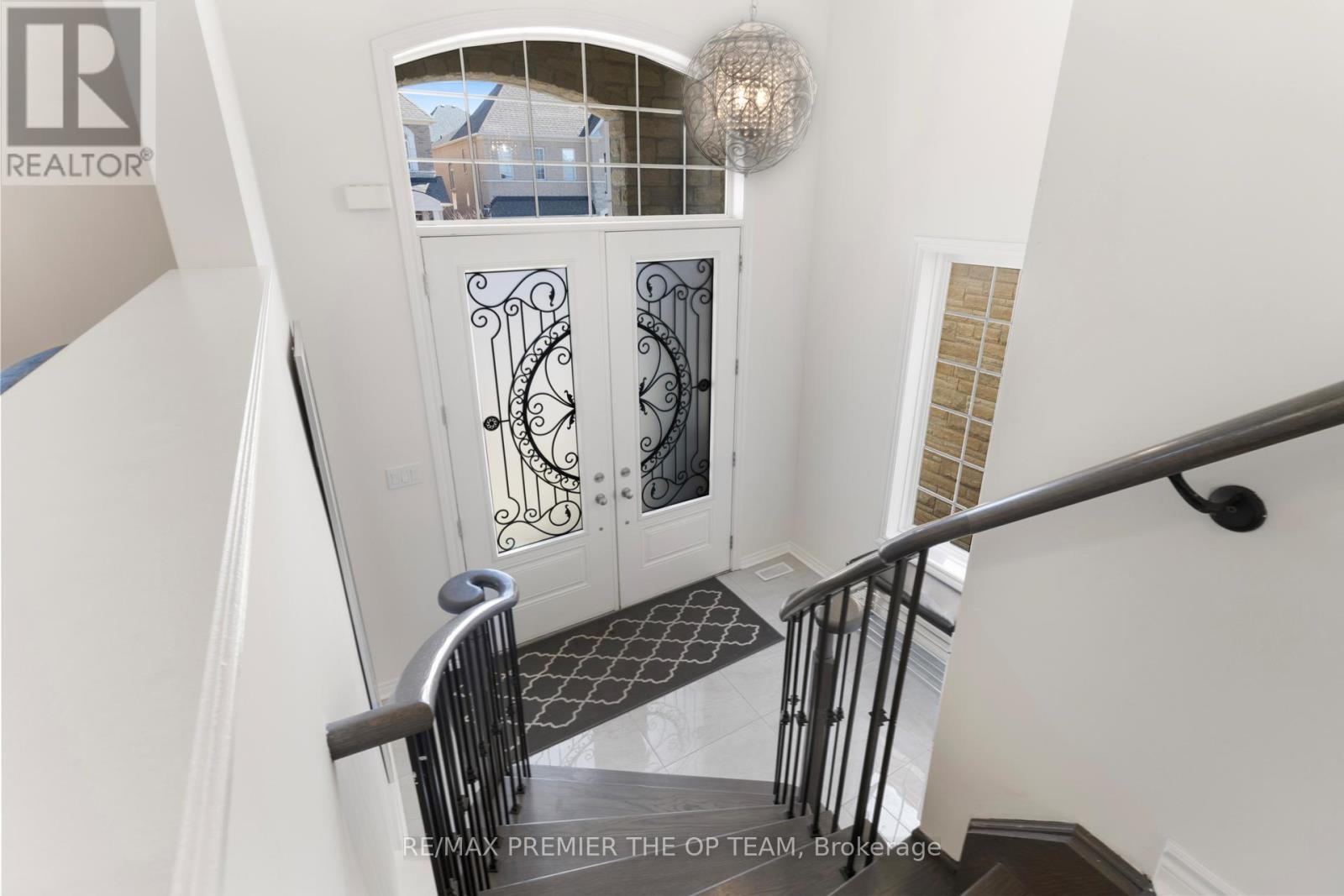 30 Bannockburn Drive, Vaughan, Ontario L4H 4P8 - Photo 7 - N12930428