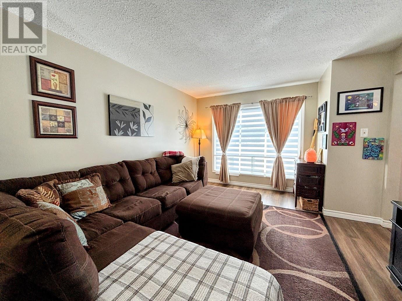 43 Poplar Cres, Marathon, Ontario  P0T 2E0 - Photo 2 - TB2600571