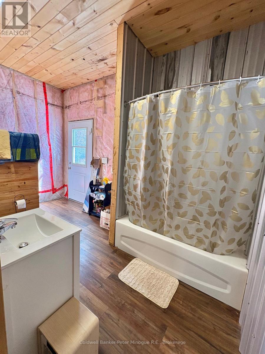 682 Donald Street, Papineau-Cameron, Ontario  P0H 1V0 - Photo 21 - X12934730