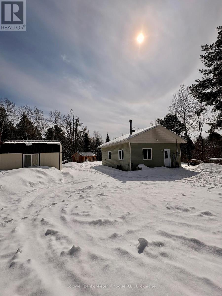 682 Donald Street, Papineau-Cameron, Ontario  P0H 1V0 - Photo 3 - X12934730