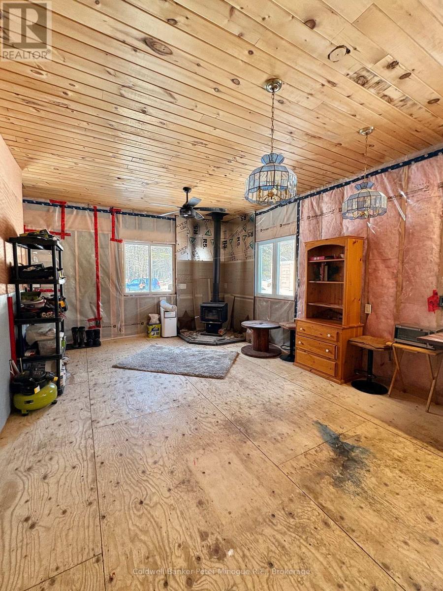 682 Donald Street, Papineau-Cameron, Ontario  P0H 1V0 - Photo 9 - X12934730