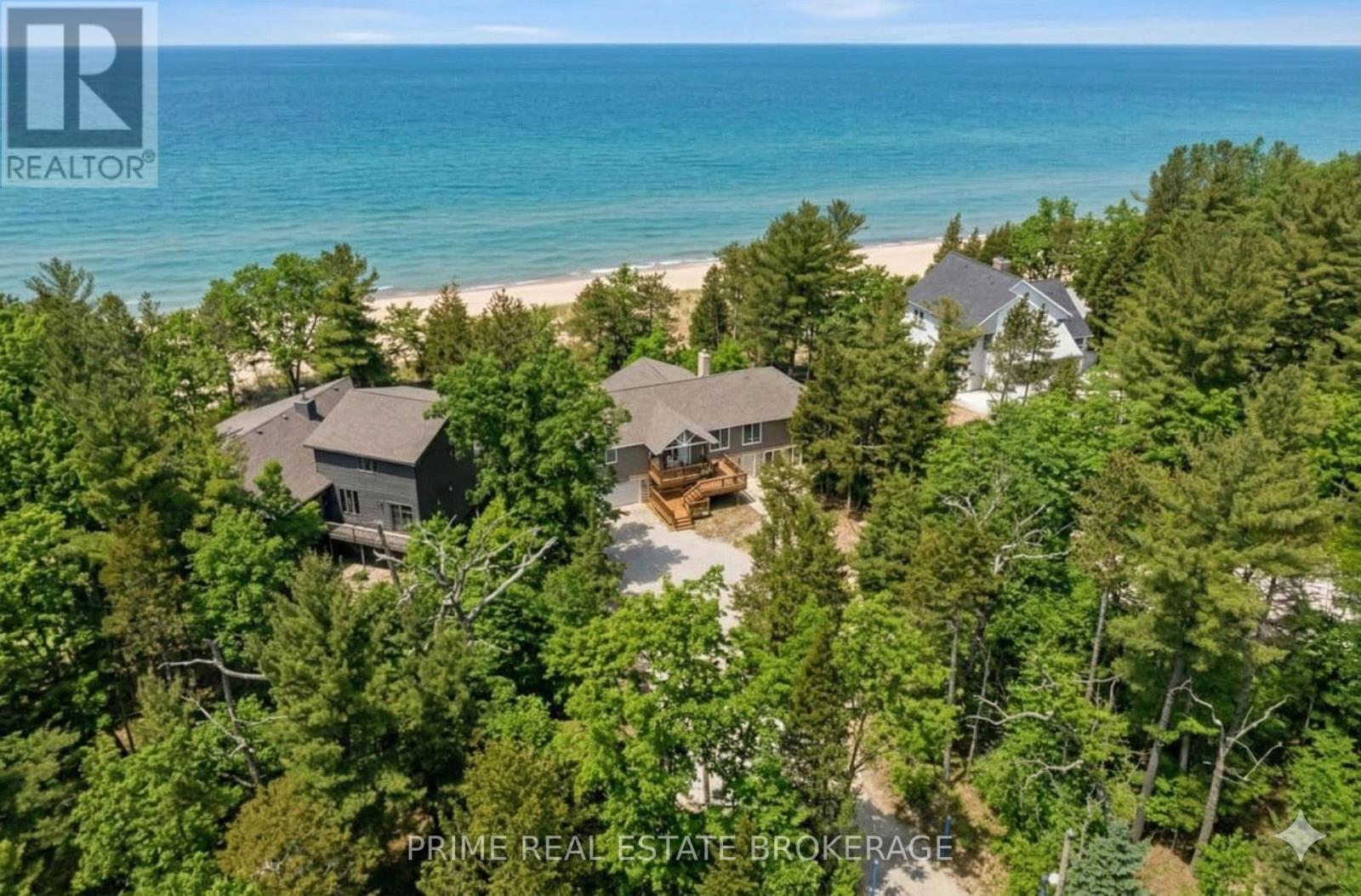 9856 Huron Place, Lambton Shores, Ontario  N0M 1T0 - Photo 44 - X12849344