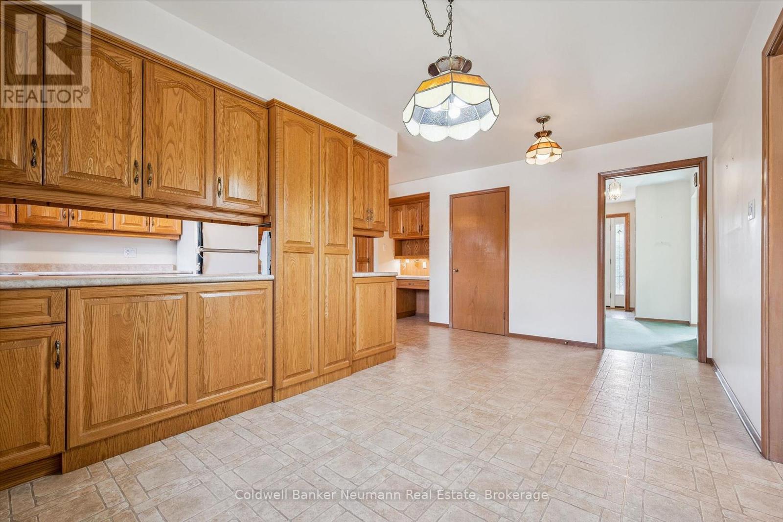 18 Carmine Place, Guelph, Ontario  N1E 3V1 - Photo 11 - X12934736