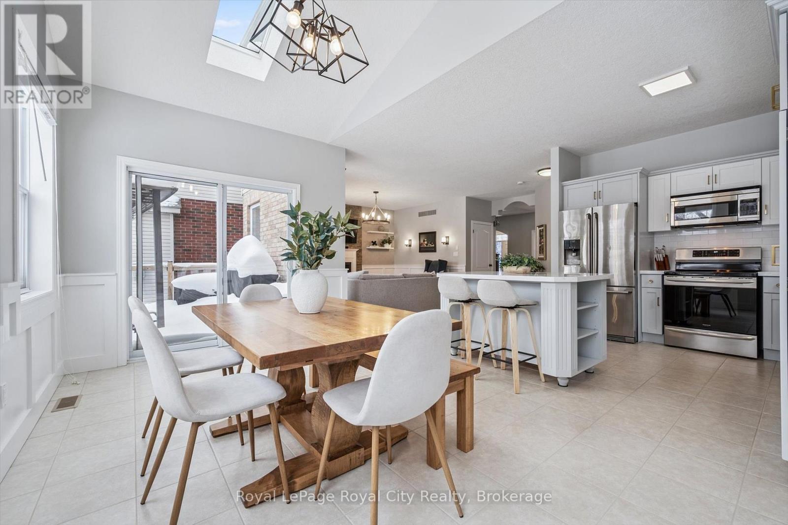 73 Amsterdam Crescent, Guelph, Ontario  N1L 1T4 - Photo 13 - X12934804