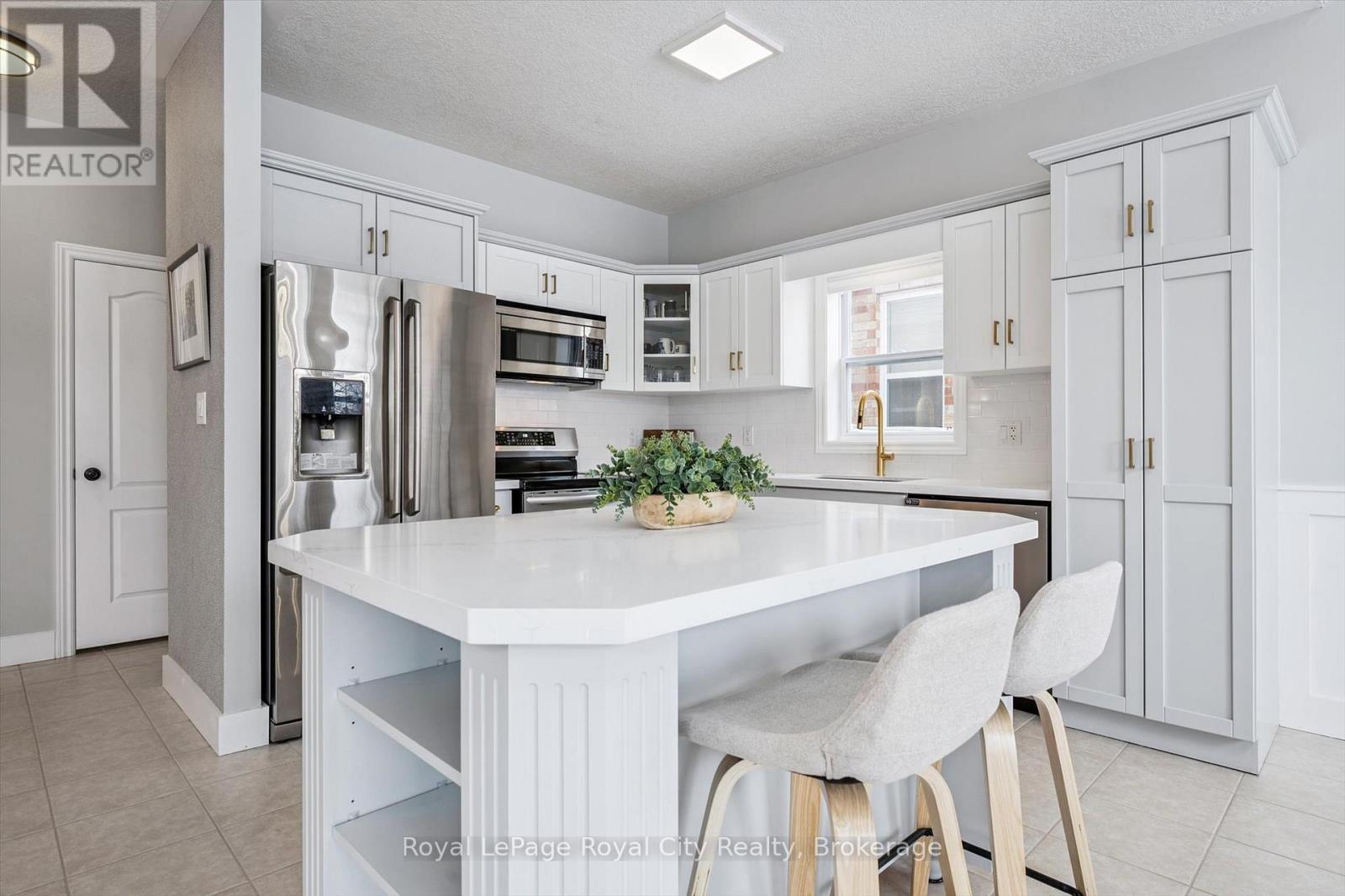 73 Amsterdam Crescent, Guelph, Ontario  N1L 1T4 - Photo 14 - X12934804