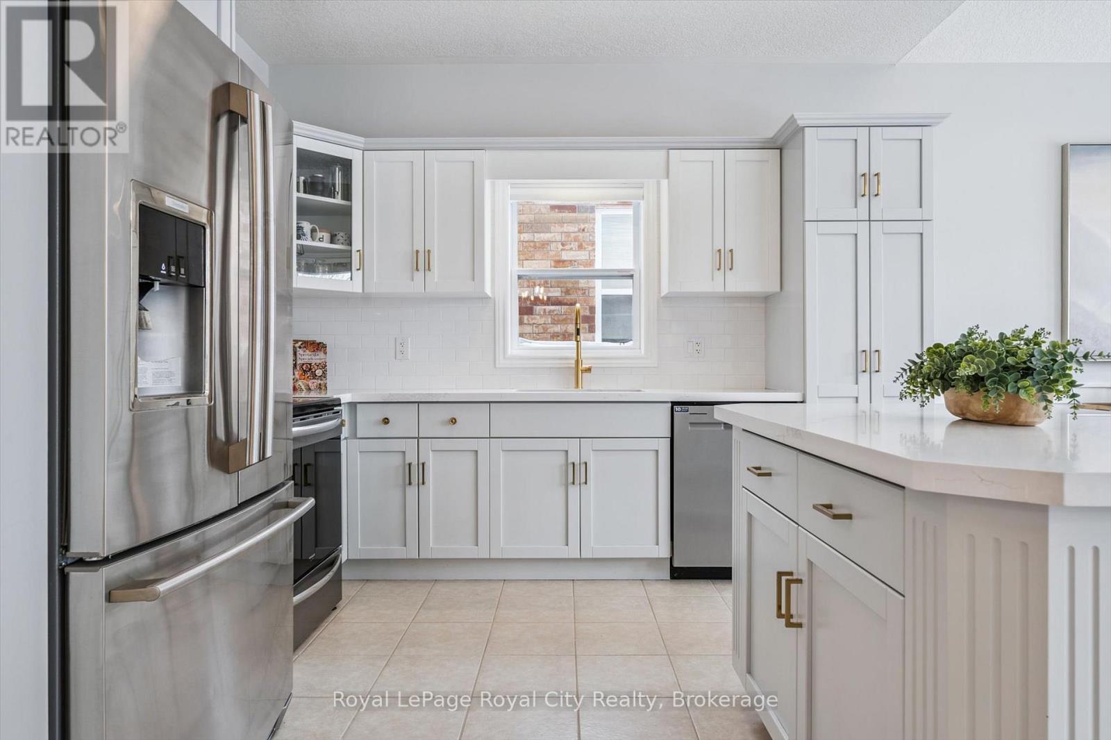 73 Amsterdam Crescent, Guelph, Ontario  N1L 1T4 - Photo 15 - X12934804