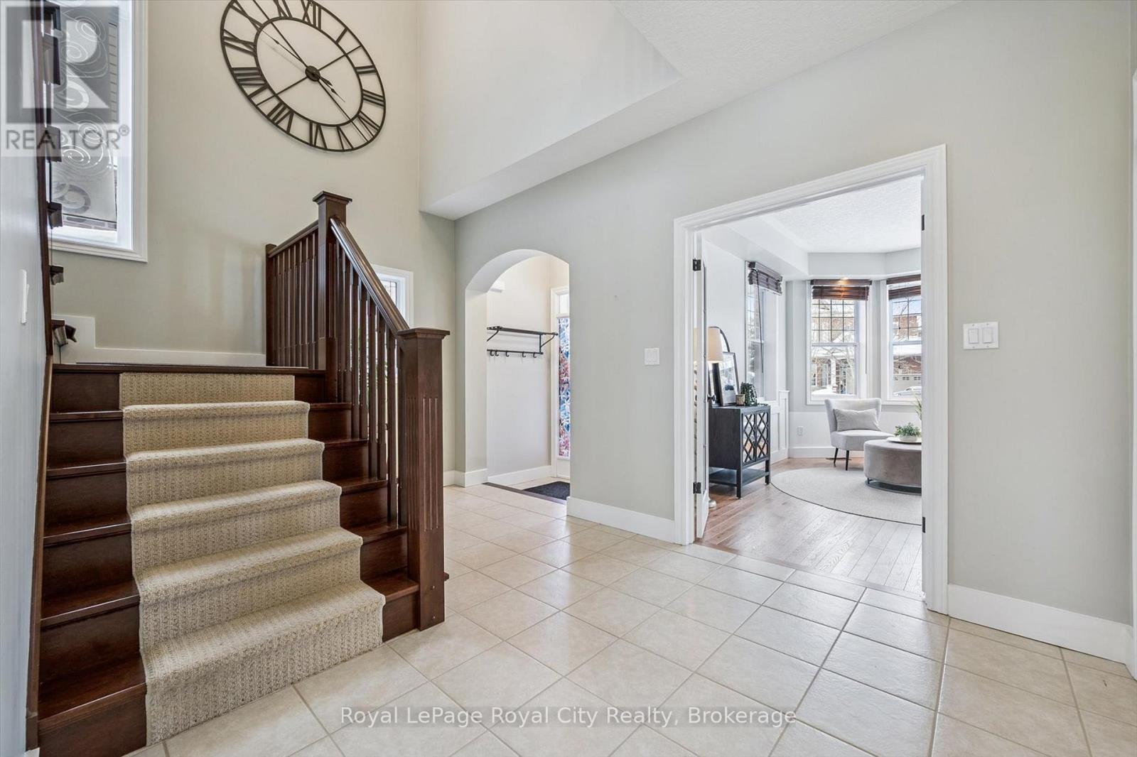 73 Amsterdam Crescent, Guelph, Ontario  N1L 1T4 - Photo 5 - X12934804