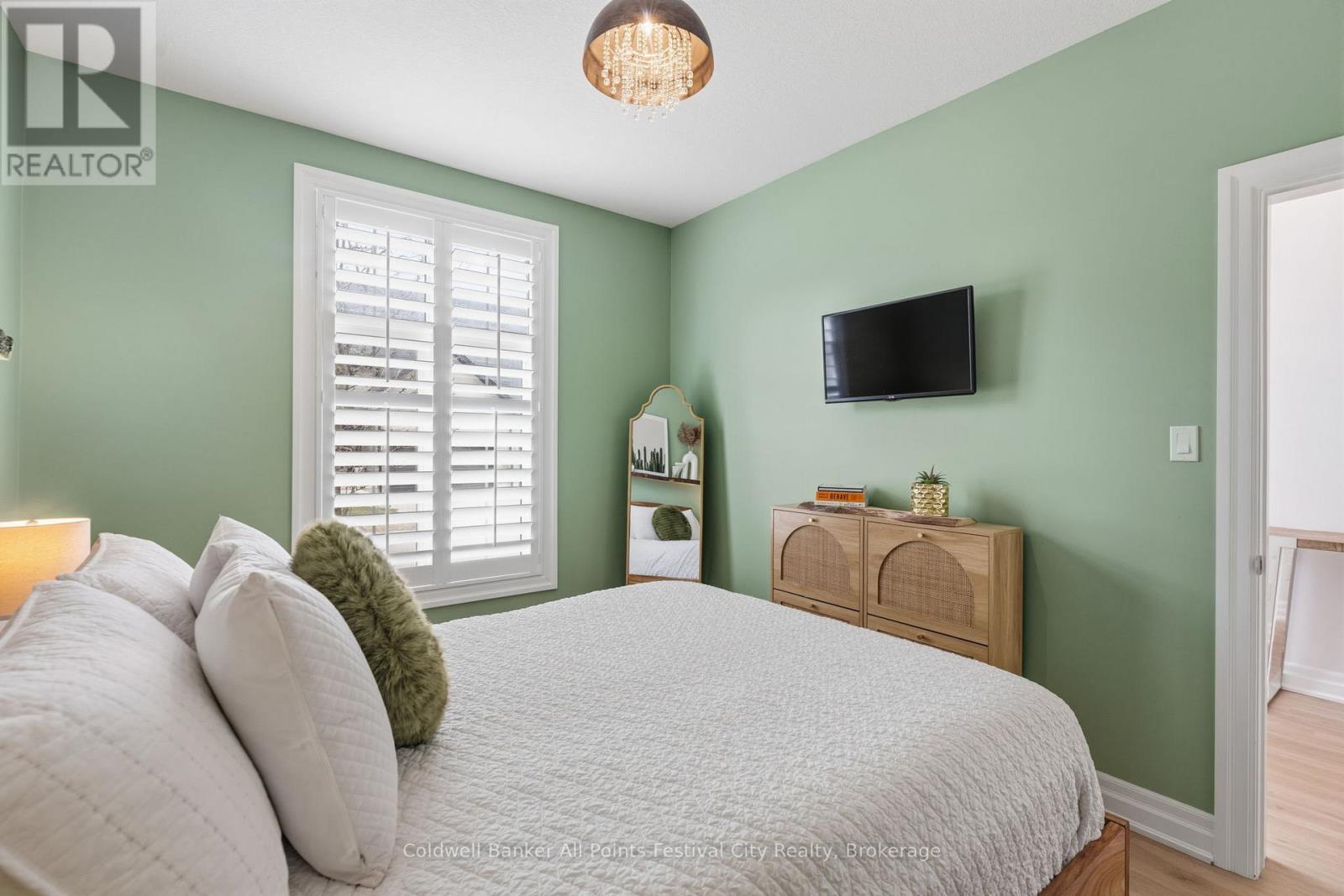 Unit #6 - 9861 Glendon Drive, Middlesex Centre, Ontario  N0L 1R0 - Photo 12 - X12934856