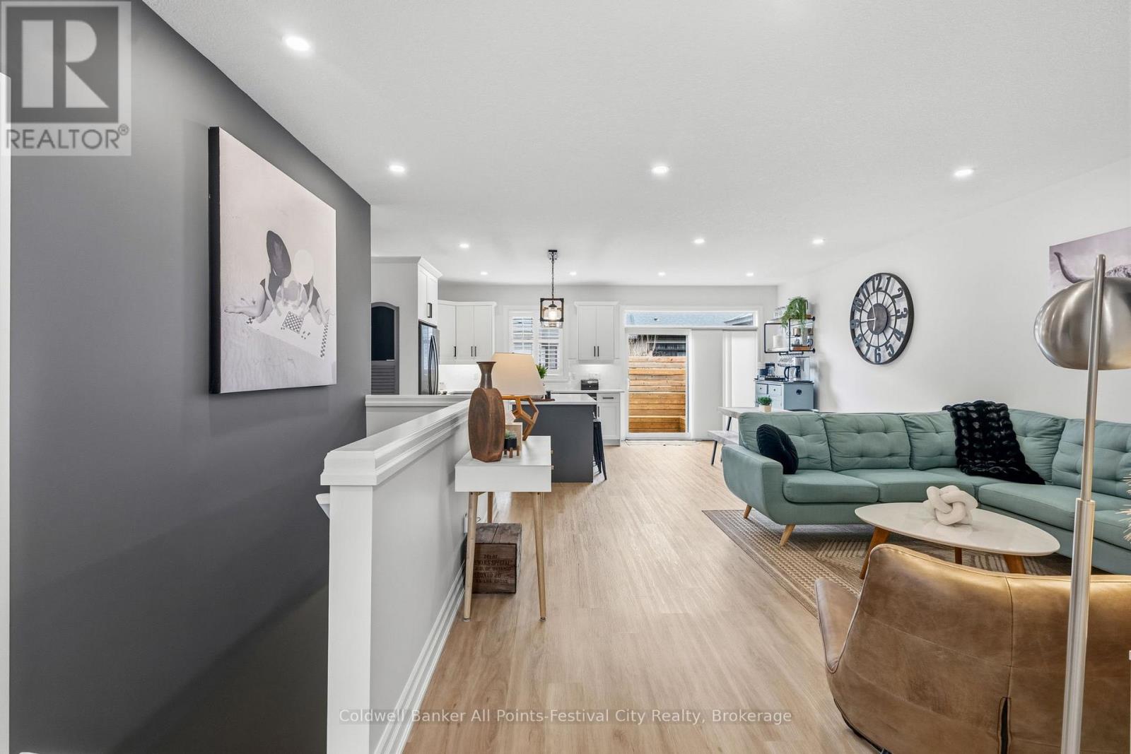 Unit #6 - 9861 Glendon Drive, Middlesex Centre, Ontario  N0L 1R0 - Photo 16 - X12934856