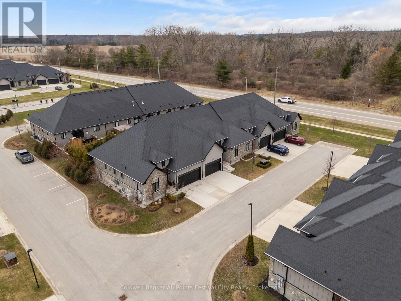 Unit #6 - 9861 Glendon Drive, Middlesex Centre, Ontario  N0L 1R0 - Photo 2 - X12934856