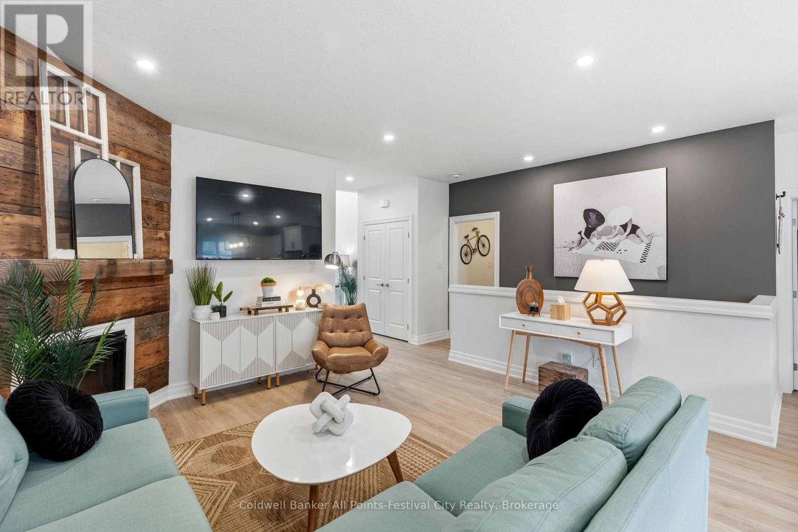 Unit #6 - 9861 Glendon Drive, Middlesex Centre, Ontario  N0L 1R0 - Photo 22 - X12934856