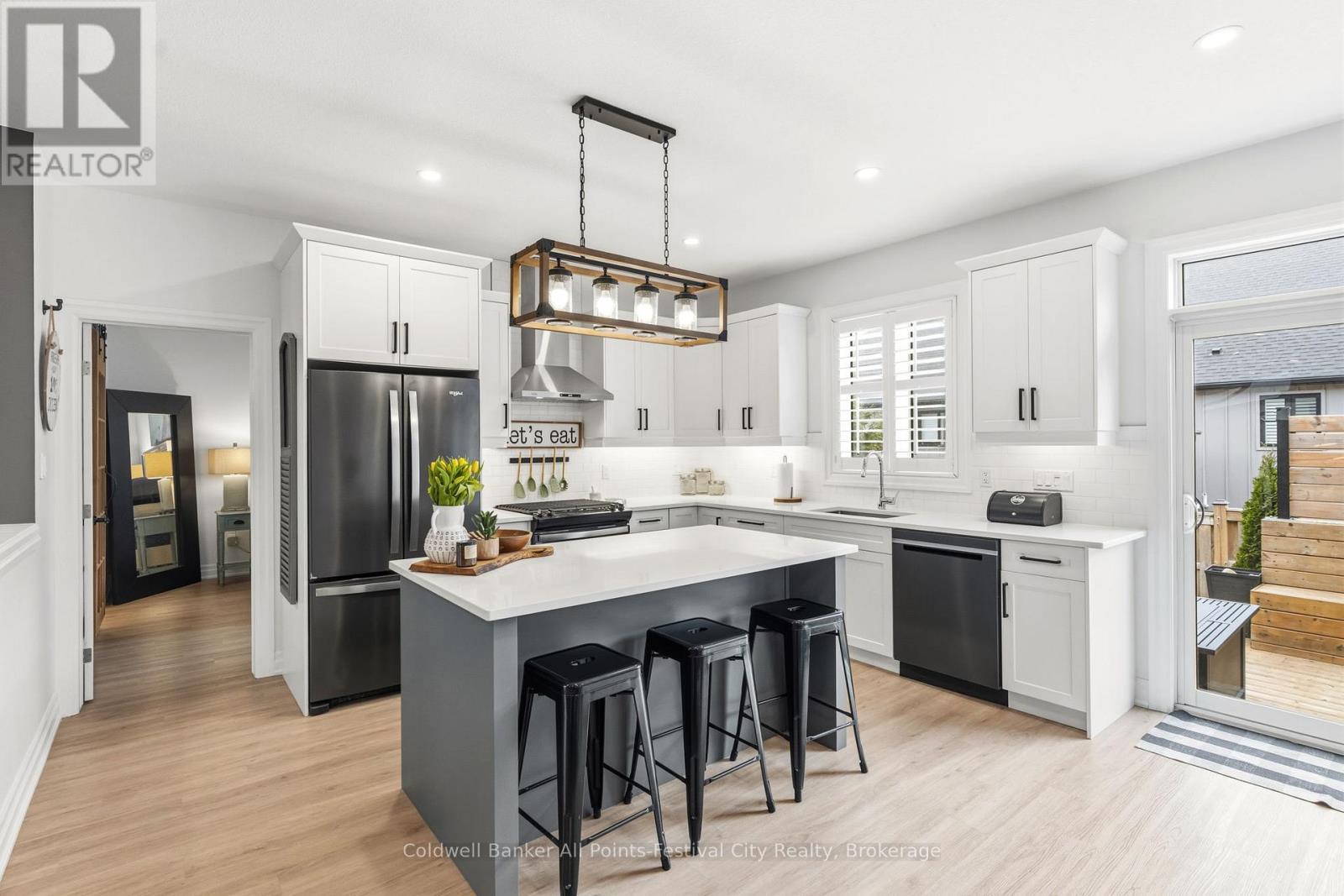 Unit #6 - 9861 Glendon Drive, Middlesex Centre, Ontario  N0L 1R0 - Photo 24 - X12934856